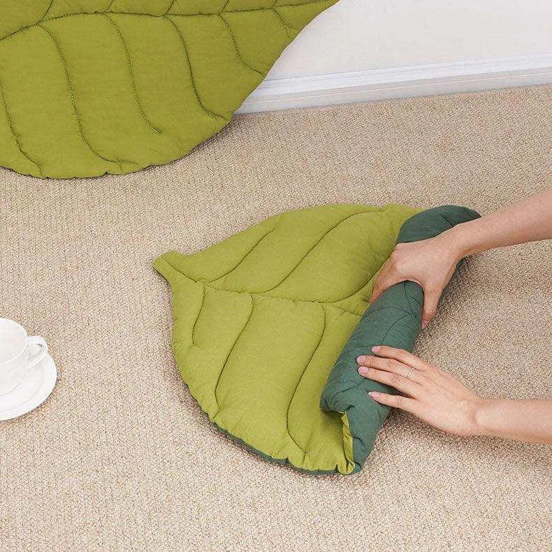 Leaf Shaped Pet Cushion Mat - 2&4 PETS