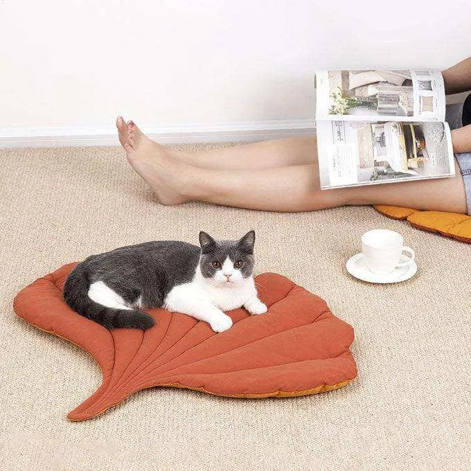 Leaf Shaped Pet Cushion Mat - 2&4 PETS